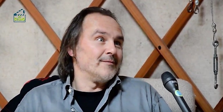 Studio 27 - Pjér la Šé'z - Týden s Pjérem - díl 2. - Probuzení a ticho